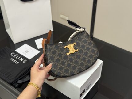 Celine Tilly 2025 New Arrival Vintage-Inspired, Sultry, Versatile Calfskin Mini Bag