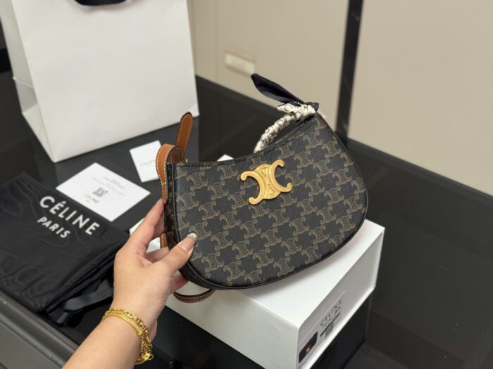Celine Tilly 2025 New Arrival Vintage-Inspired, Sultry, Versatile Calfskin Mini Bag - Image 1