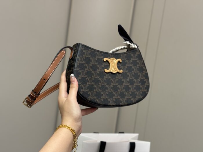 Celine Tilly 2025 New Arrival Vintage-Inspired, Sultry, Versatile Calfskin Mini Bag - Image 9