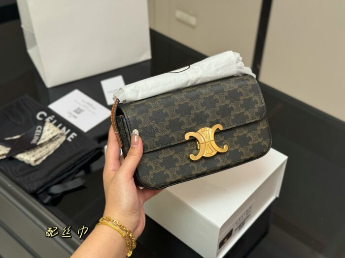 Celine Triomphe Calfskin Triumph Vintage Underarm Bag - Image 5