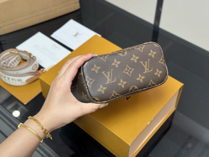 Louis Vuitton Mini Tote Bag Replica High Quality Includes Long Shoulder Strap Coin Purse - Image 9