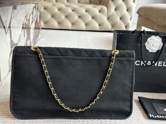Chanel Cf Series Large Airport Bag - Quilted Pattern With Gold Buckle - Image 5