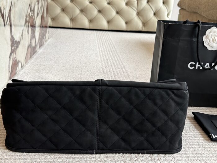 Chanel Cf Series Large Airport Bag - Quilted Pattern With Gold Buckle - Image 6