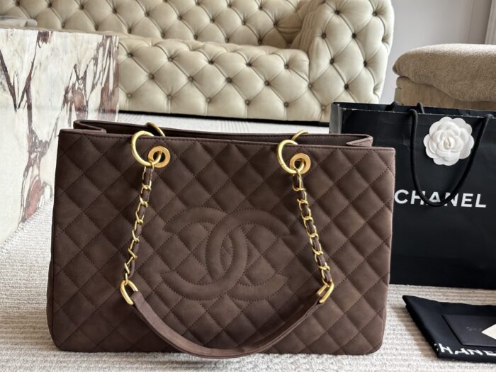 Chanel Tst Airport Bag - Quilted Double C Gold Chain Design - Image 14
