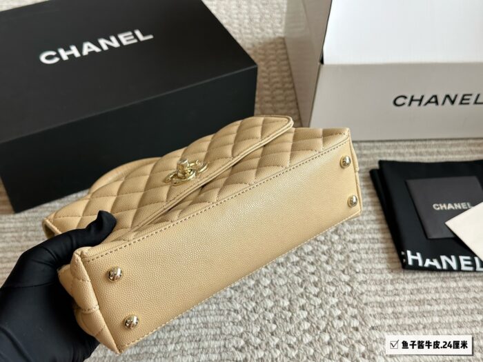 Chanel Coco Handle Grained Calfskin Handbag (Original Hardware) - Image 5