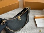 Louis Vuitton Vintage Classic Horn Bag Shoulder Strap & Chain Crossbody Bag Versatile And Stylish - Image 2