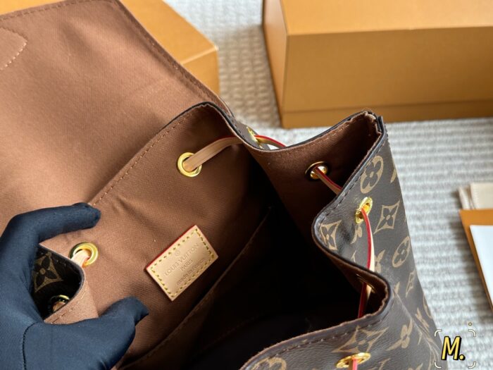 Louis Vuitton Montsouris Monogram Backpack Replica Edition - Versatile And Portable - Image 9