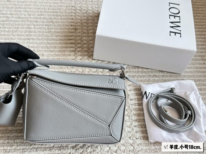 Loewe Puzzle Series 2025 New Sheepskin Geometric Bag - Premium Quality - Image 1