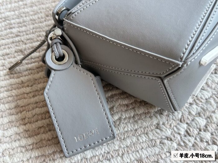 Loewe Puzzle Series 2025 New Sheepskin Geometric Bag - Premium Quality - Image 5