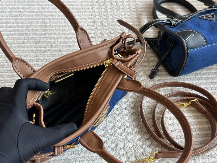Prada Soft Lux Oil-Wax Leather Handbag/Shoulder Bag Ultra-Light Oil-Wax Leather With Included Long Shoulder Strap - Image 8