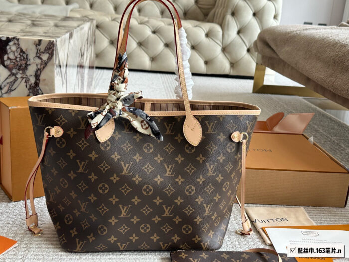Louis Vuitton Neverfull Tote Authentic 163 Chip With Silk Scarf Extra-Large Capacity Detachable Zippered Clutch Colour-Changing Leather With Gift Box - Image 1