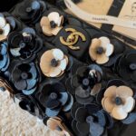 CHANEL Three-Dimensional Camellia Decorated Shoulder Bag - Image 3
