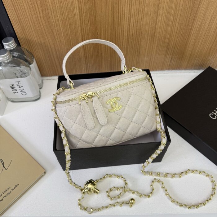 Chanel Quilted Velvet Chain Bag - Image 4