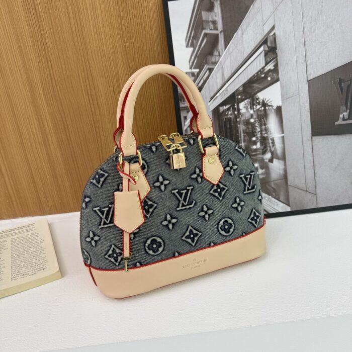 Louis Vuitton Monogram Shell Bag - Image 4