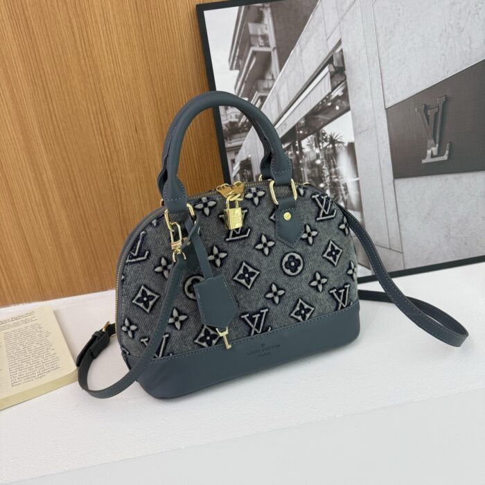 Louis Vuitton Monogram Shell Bag - Image 2