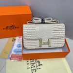 Hermès Multicoloured Crocodile-Patterned H Single-Shoulder Bag with Metal Buckle - Image 7